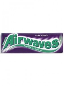 AIRWAVES Cool cassis Guma do żucia (10 drażetek)  (pakowane 30 szt.)